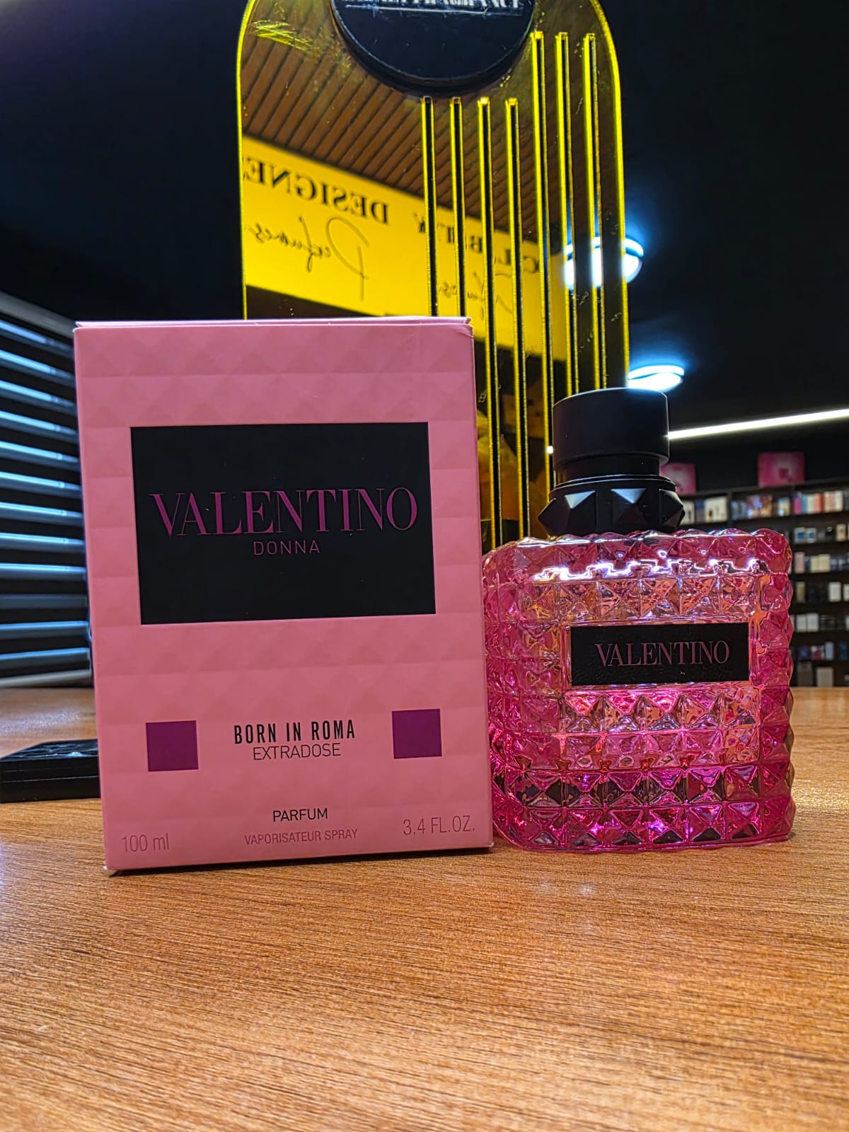 born in roma extradose woman valentino perfume in kenya Valentino Donna Born In Roma Extradose EDP for women available in Kenya